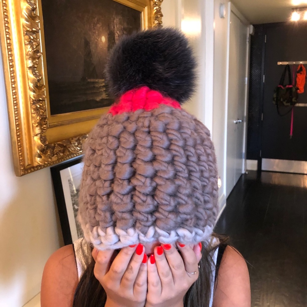 Mischa lampert beanie w Pom Pom